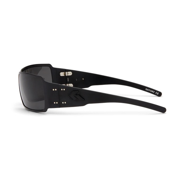 Gatorz Boxster Polarized Sunglasses
Black Anodized Silver Logo
Smoke Polarized - Picture 3 of 3